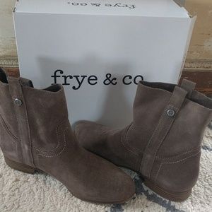 Frye and co. Sarah Shortie boots size 7.5
